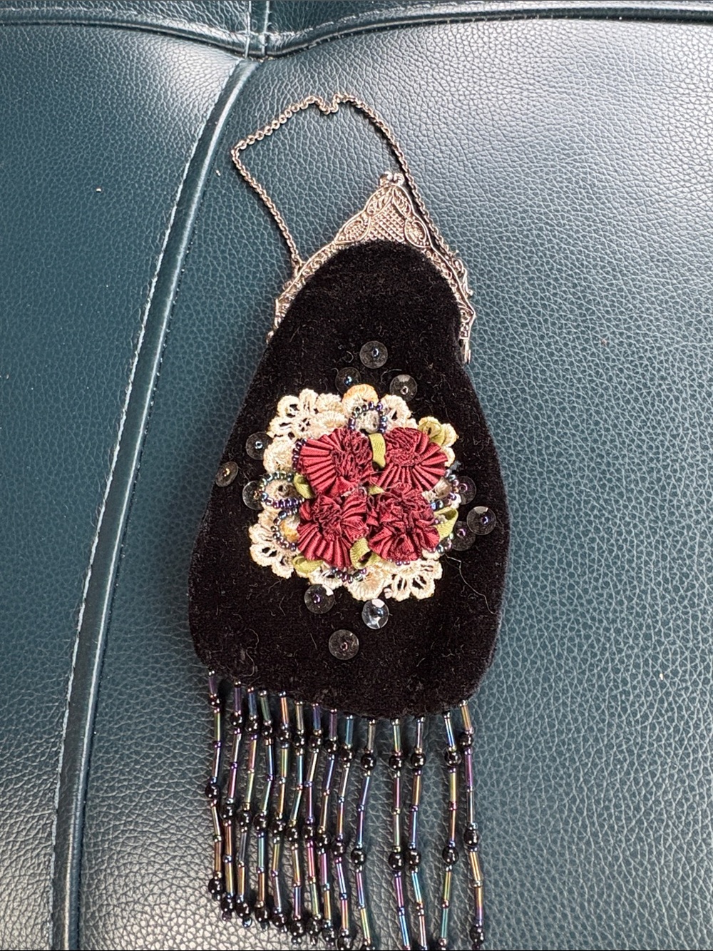 Title: Antique Victorian Style Small Velvet Dance Purse Hand Lace 4 Roses
